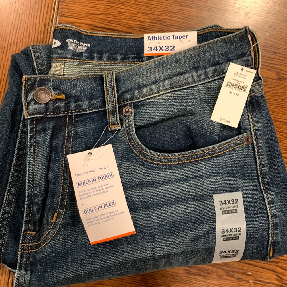 Men’s Old Navy athletic taper jeans 34 x 32